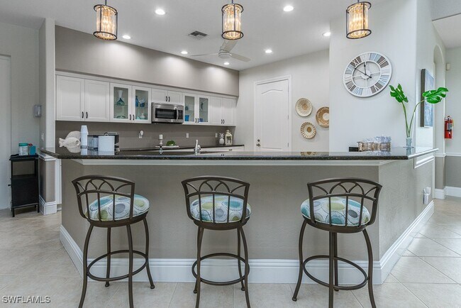 Building Photo - 8499 Ibis Cove Cir