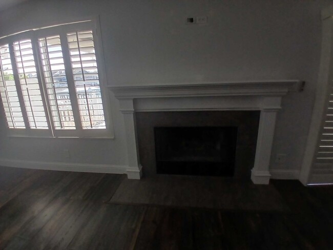 Building Photo - 180 Pelican Loop