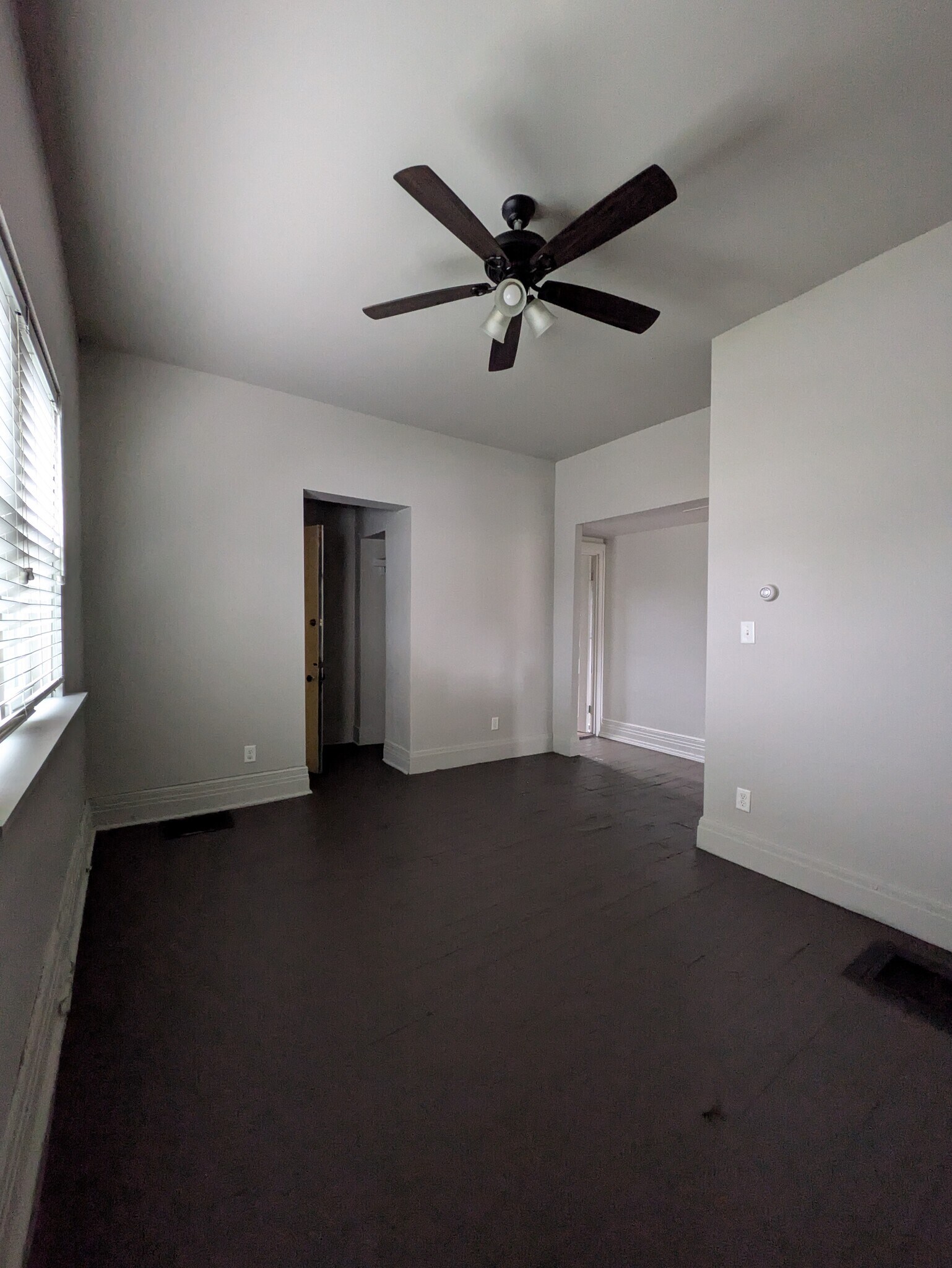 Building Photo - 878 Prospect Ave