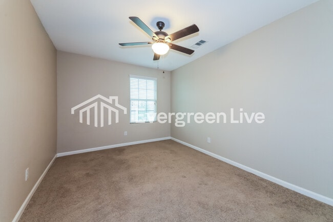 Building Photo - 425 Stone Creek Blvd