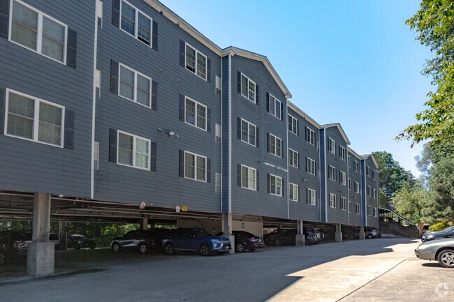677-695 Sylvan Ave - Pleasantview Apartments
