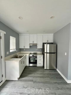 Building Photo - 1825 S Van Ness Ave