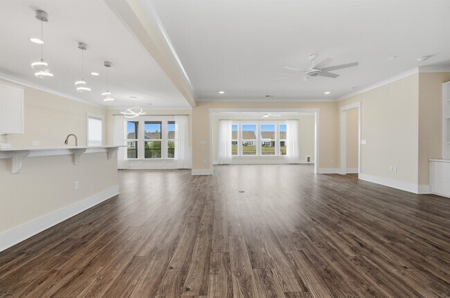 Building Photo - 7129 Spoleto Dr
