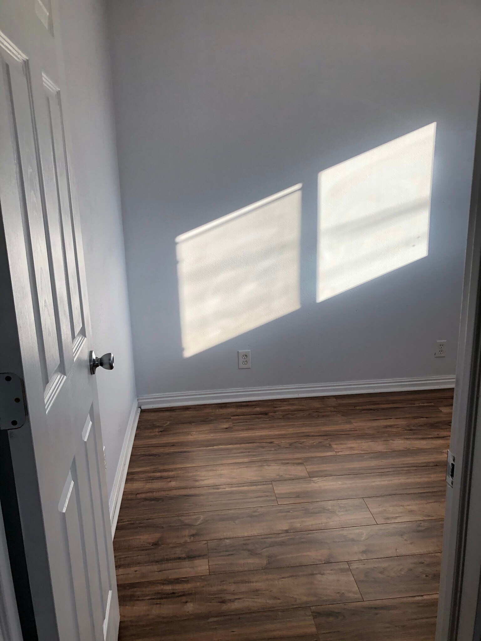 Building Photo - 873 w 300 s