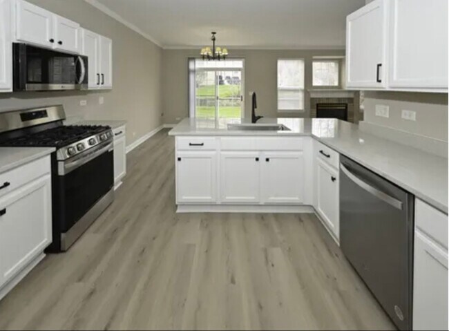 Building Photo - 206 Madison Dr