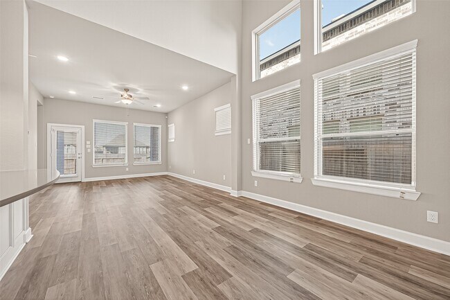 Building Photo - 23754 Pullin Market Dr