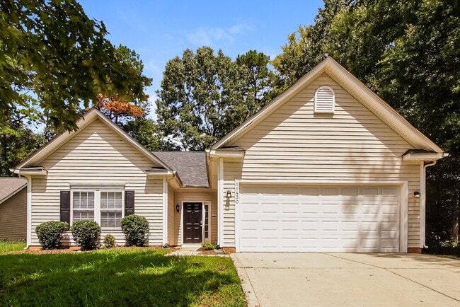 Primary Photo - 11430 Northwoods Forest Dr