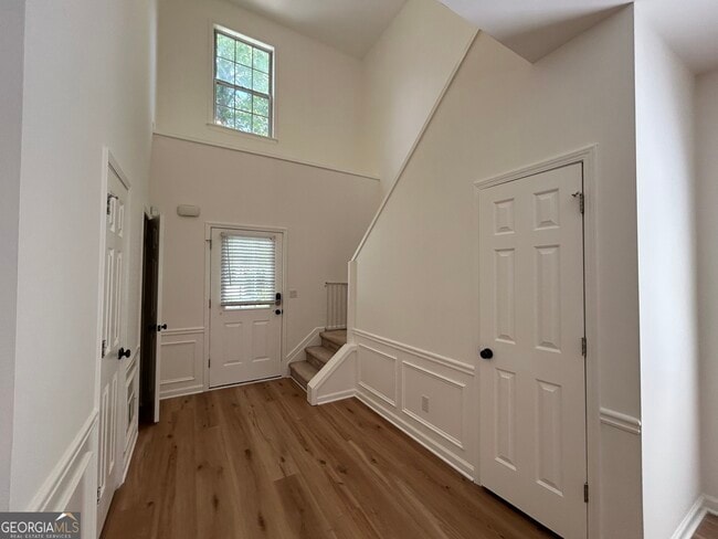 Building Photo - 665 Arncliffe Ct