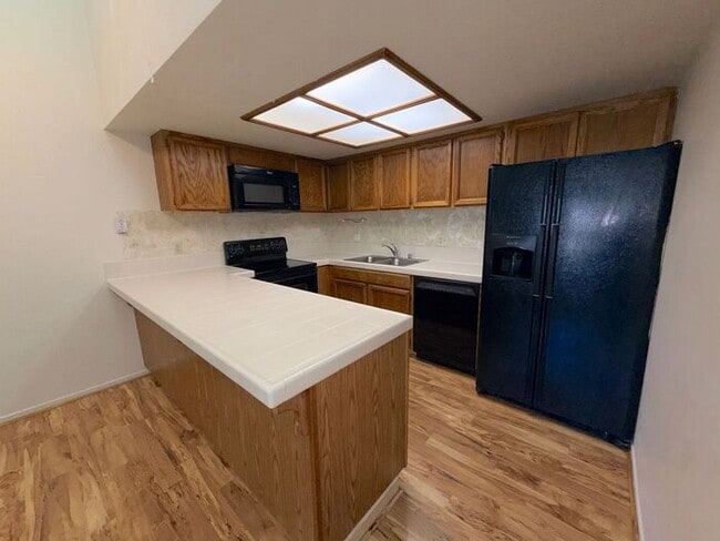 Building Photo - Rollin' on the River - Top Story Riverfront Condo