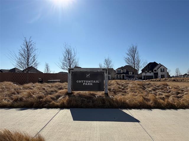 Building Photo - 2421 Stella Ln