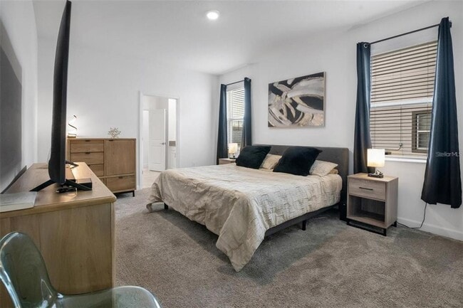 Building Photo - 9084 Sommerset Hills Dr