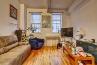 Building Photo - 1034 Clinton St