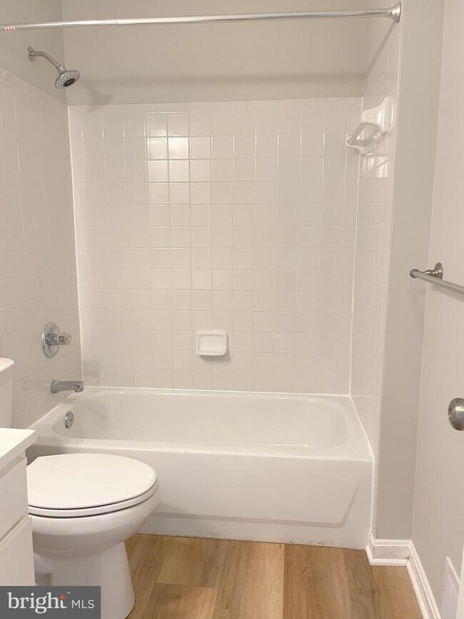 Building Photo - 13713 Palmetto Cir