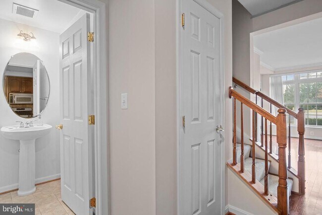 Building Photo - 4610 Battenburg Ln