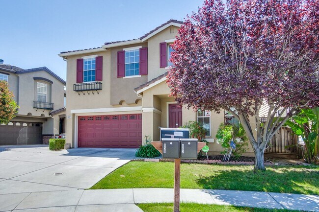 Building Photo - Spacious 4-Bedroom Home on Private Cul-De-...