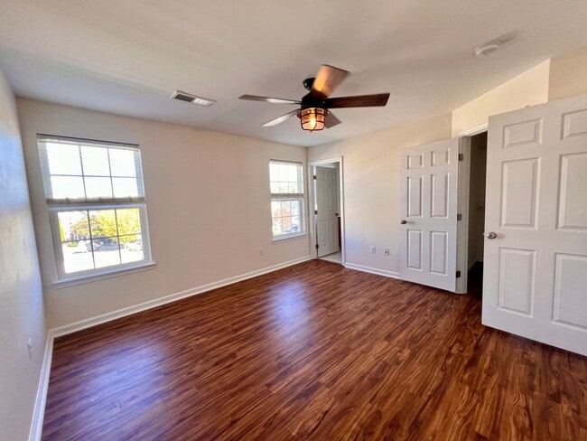 Building Photo - 357 Rolkin Rd