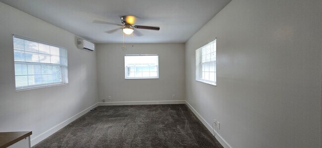 Building Photo - Coming Soon Lake Shore Single Family Home