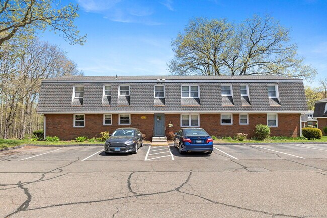 Building Photo - 339 Dunfey Ln