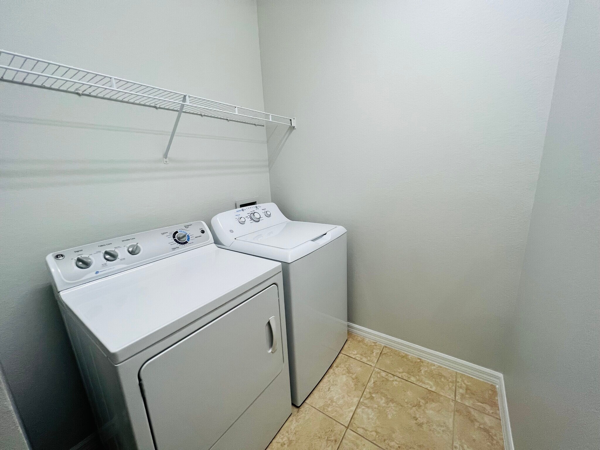 Building Photo - 21379 Bella Terra Blvd