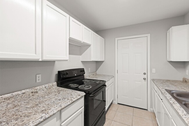 Building Photo - 3016 La Estancia Ln