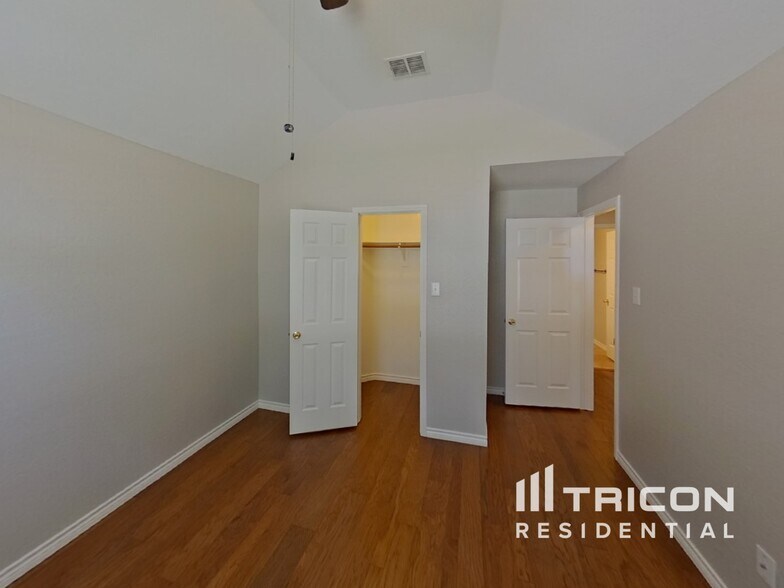 Building Photo - 1512 Autumnmist Dr