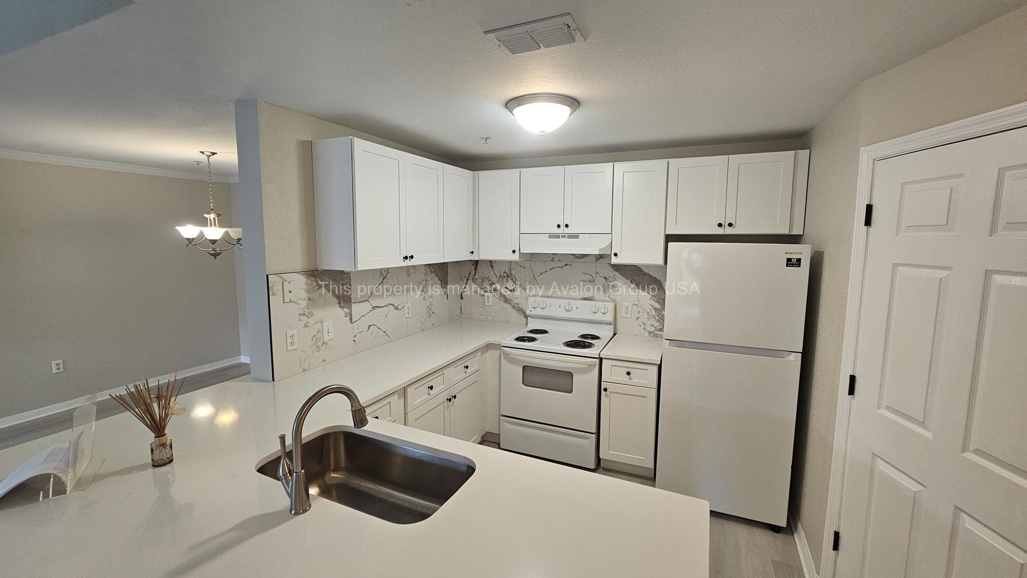 Building Photo - 7800 Point Meadows Dr