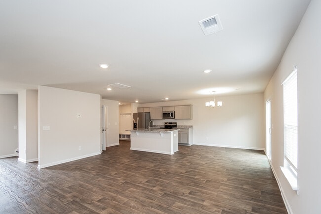 Building Photo - 428 Red Poll Wy