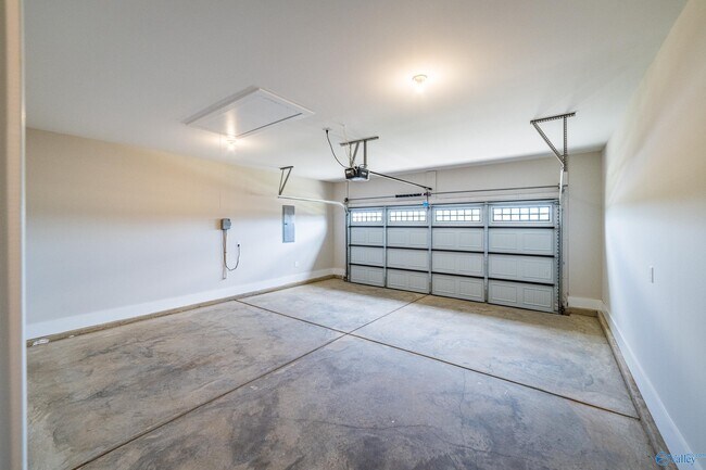 Building Photo - 117 Harper Ln