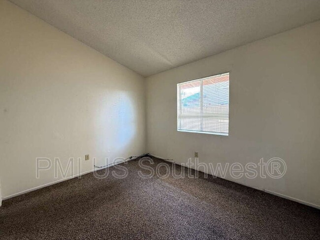 Building Photo - 364 Rio Grande Ct