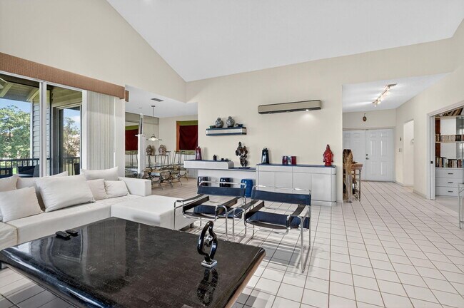 Building Photo - 7623 Cinebar Dr