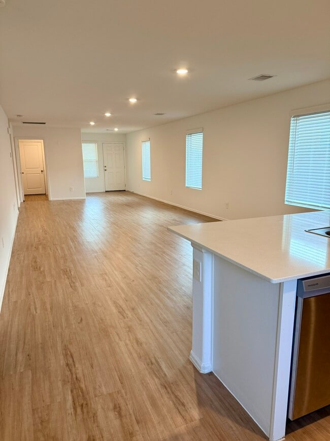 Building Photo - 963 Oak Mist Ln