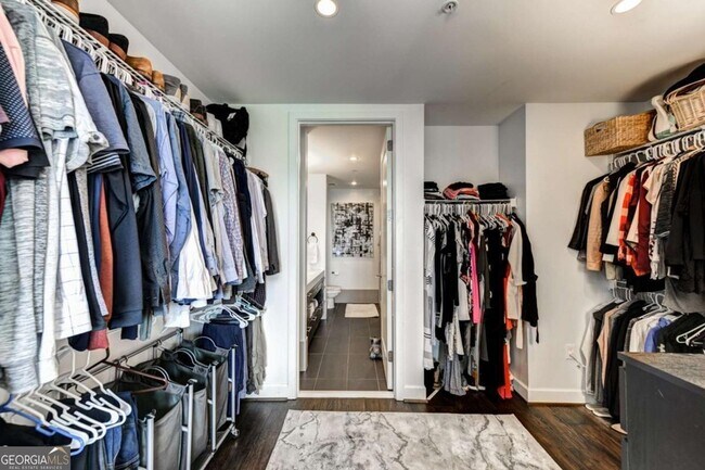 Building Photo - 1820 Peachtree St NW