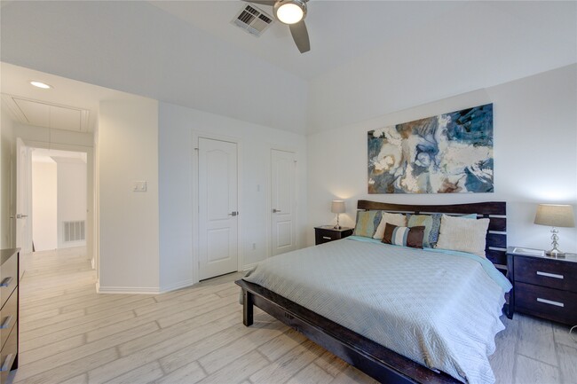 Building Photo - 1726 Ashbury Park Ln