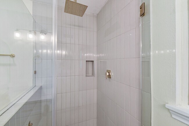 Building Photo - 4303 Osby Dr