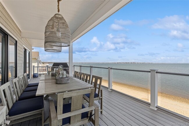 Building Photo - 39 Shinnecock Rd