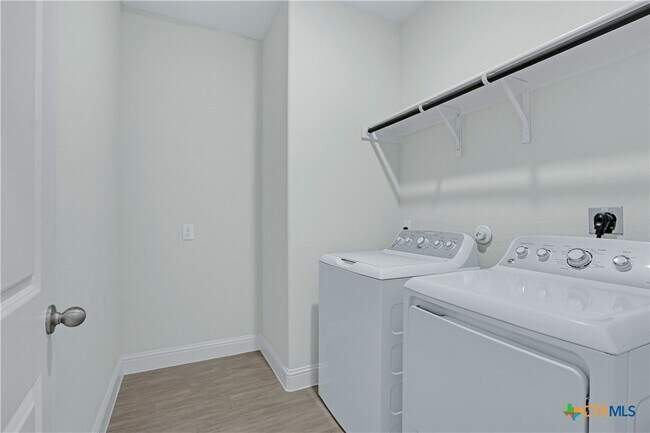 Building Photo - 2244 Meadow Way St