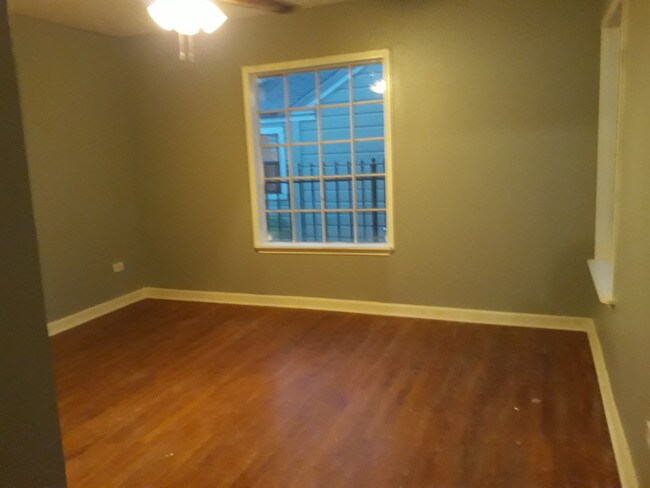 Bedroom 2 - 2021 Santa Rosa St