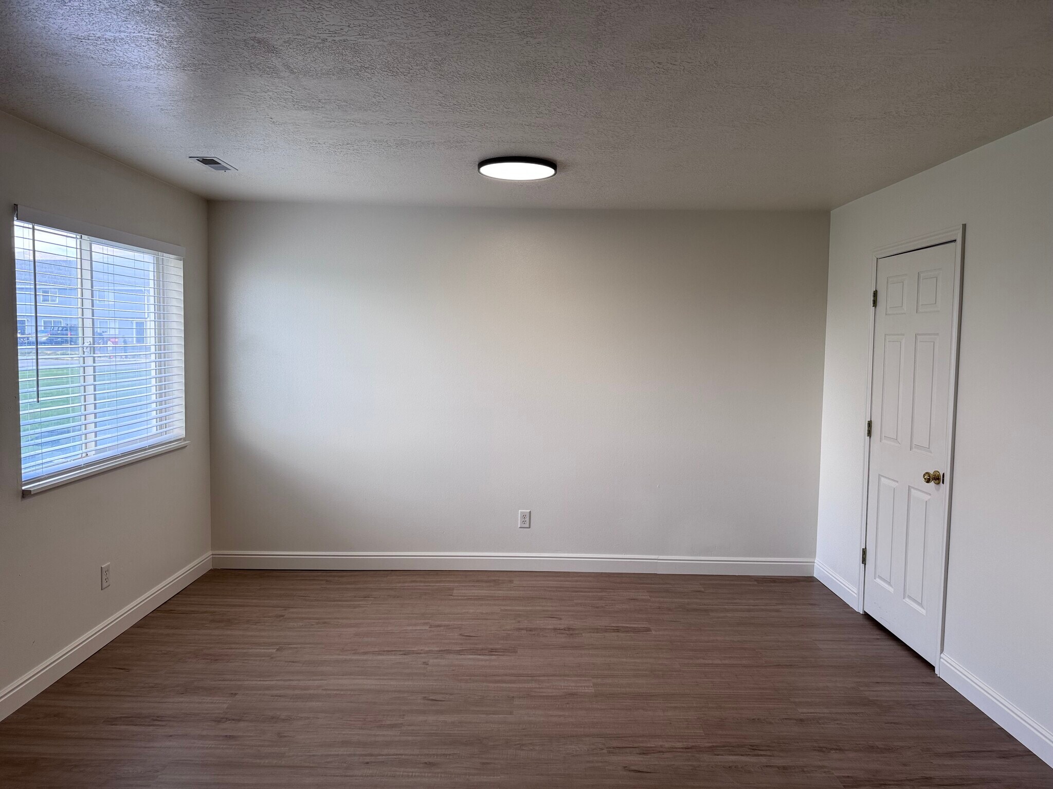 Building Photo - 2455 W 450 N