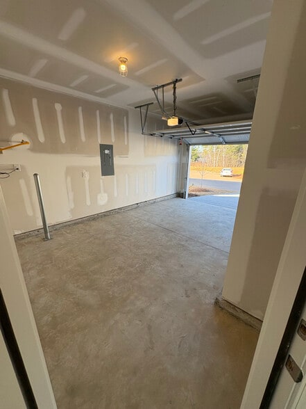 Building Photo - 209 Braxton Dr