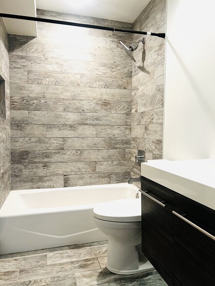 Building Photo - 40 Randolph Pl NW