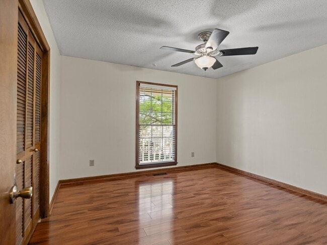 Building Photo - 115 Gaylor Dr