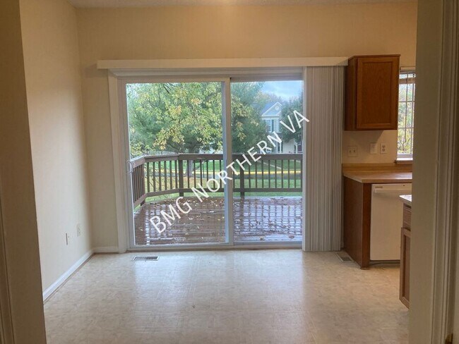 Building Photo - 3045 Madden Ct