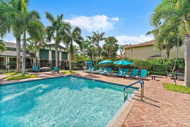 Building Photo - 500 Pacific Grove Dr