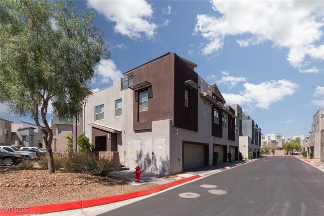 Building Photo - 11283 Cactus Tower Ave