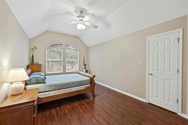 Building Photo - 10700 Hastings Ln