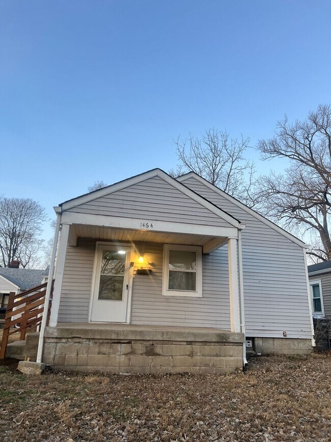 Building Photo - 1464 W 32nd St