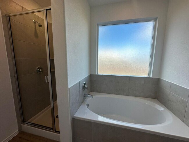 Building Photo - 4116 Home Pl Rd