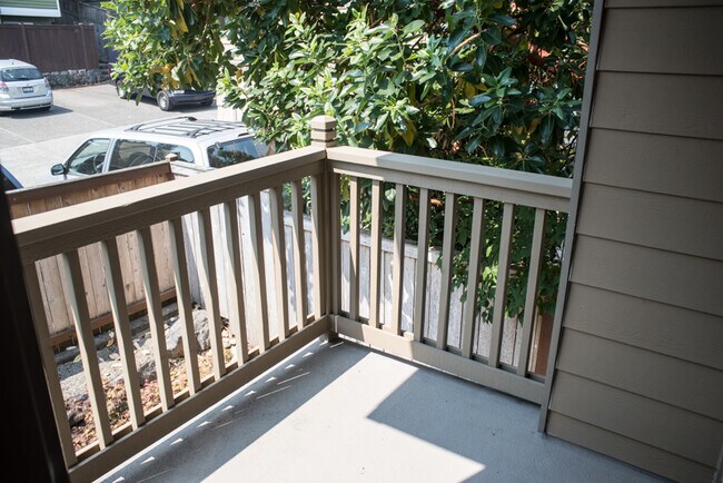 Building Photo - 6533 35th Ave NE