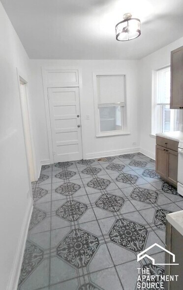 Building Photo - 1741 N Central Park Ave