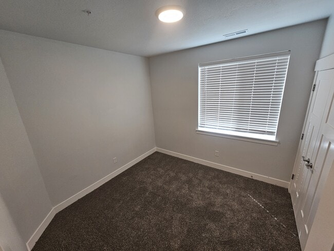 Building Photo - 13526 Maximus Dr